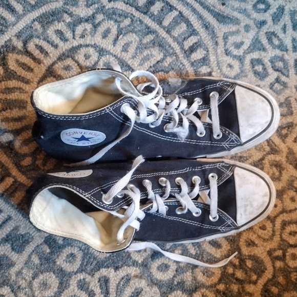 Used Converse. Black and white. Size 10.5 - Picture 1 of 8